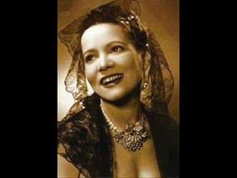 Bidu Sayão as the most bewitching Manon ever: "Restons ici... Voyons, Manon"