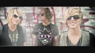 Shake And Shout - Stereo Skyline