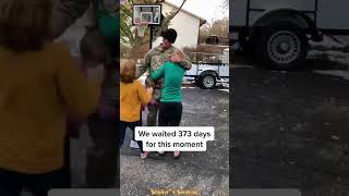 Download lagu Soldiers coming home and surprise their family ❤️ #military #viral #feelings #soldier #welcomehome mp3 Download lagu Soldiers coming home and surprise their family ❤️ #military #viral #feelings #soldier #welcomehome mp3