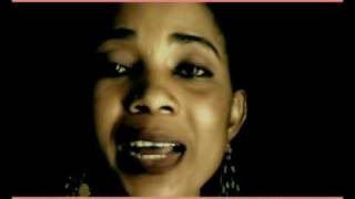 Lady Ponce, Manu Dibango, Fally Ipupa,  pour la cause du préservatif féminin