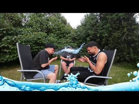 FLACHWITZ CHALLENGE 💦  (mit Wasser in Mund)