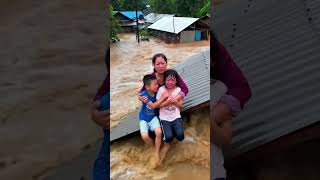 Download lagu Terjebak diatap rumah saat banjir bandang berlumpur#s mp3 Download lagu Terjebak diatap rumah saat banjir bandang berlumpur#s mp3