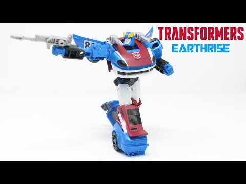 Transformers Earthrise Deluxe Class Smokescreen Review
