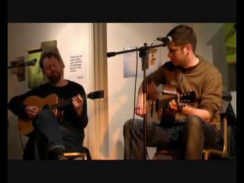 KRIS DREVER & EAMONN COYNE - WALKING IN THE DEW + LAMENT FOR GLENCOE.wmv