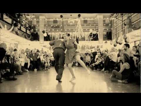 Sala Venezia. Milano Lady Mi and Long Legs Teo. maggio 13, 2012