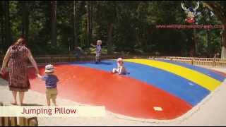 preview picture of video 'Wellington Country Park - Jumping Pillow'