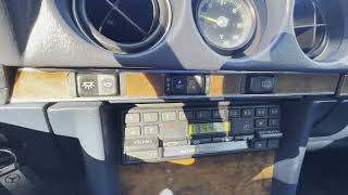 1985 Mercedes-Benz 380SL Radio