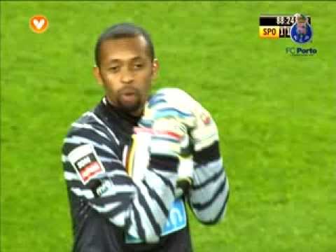 As melhores defesas de Helton 2010/2011