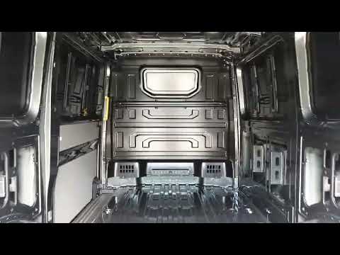 Volkswagen Crafter Crafter 30 MWB Highline 2.0TDI - Image 2