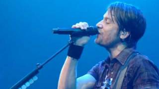 Keith Urban - Standing Right In Front of You