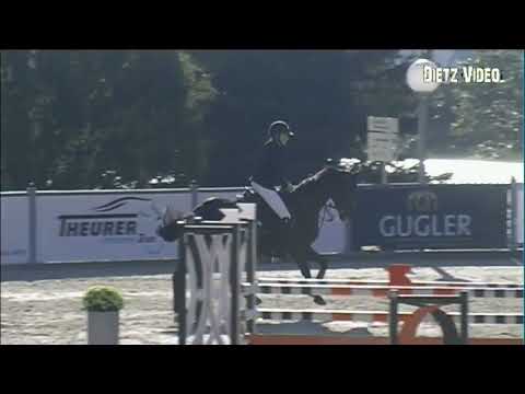 CHICA VON WORRENBERG Leah Engstler