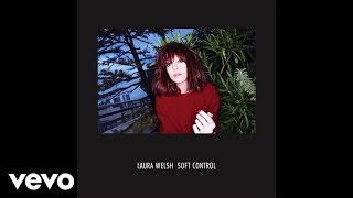 Laura Welsh - Breathe Me In