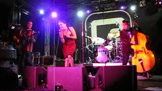 Imelda May - &#39;Sneaky Freak&#39;  (Live at Concorde2 2009)