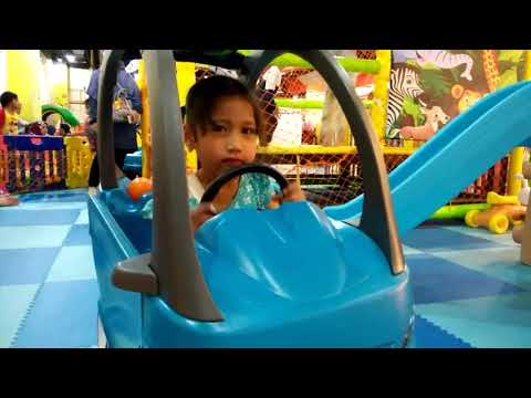 Noofa Main di Matahari Pekalongan