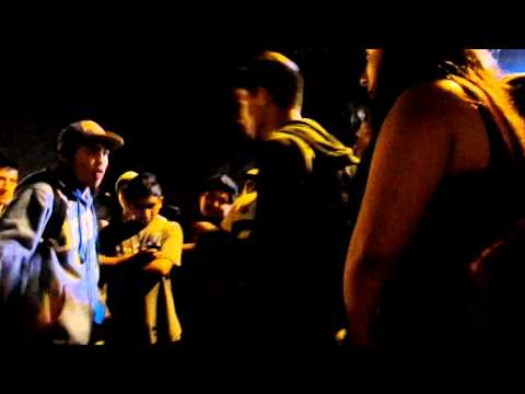 Dros vs Crash- "Compra / Venta" - 1000 Maneras de Morir - Batallas Campo de Marte 2014