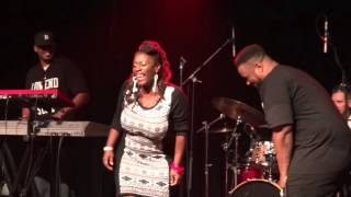 The Foreign Exchange -- I Wanna Know/ Band Intro (Atlanta, 2015)