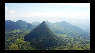 Cerro Tusa. La pirámide natural más grande del mundo
