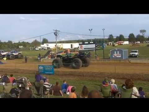 Monster Trucks Front Royal 2012 Part 1 of 3