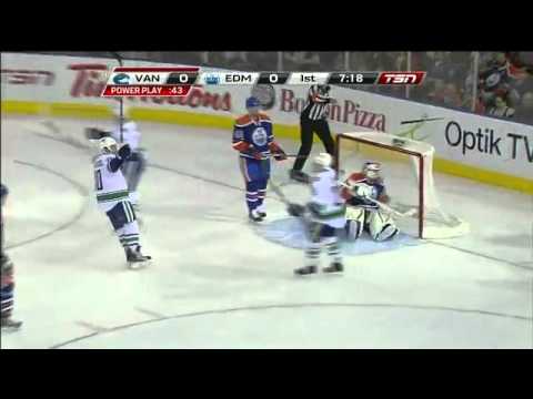 Owen Nolan Goal : Vancouver Canucks vs Edmonton Oilers : September 22 2011