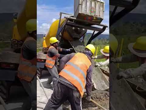 🚧 ¡Y se dio inicio a las obras de pavimentación de la Vía Tamauca Viejo en su primera fase! 🛣️✨