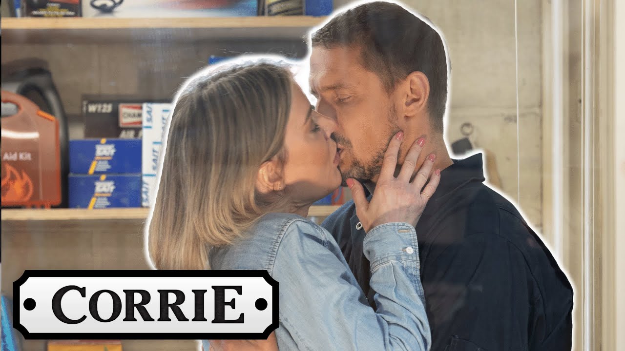 YouTube Thumbnail Downloader FULL HQ IMAGE