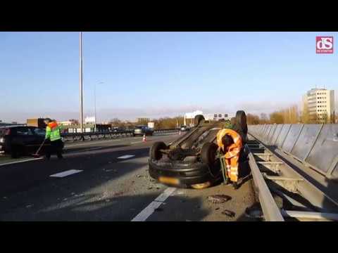 Ongeluk op A28 bij Zwolle-Centrum: auto slaat over de kop