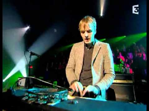 Franz Ferdinand - Do You Want To (Live)