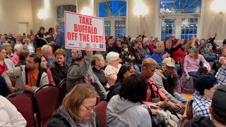 ‘It should stay there': Community speaks out at meeting on future of USPS facility on William Street