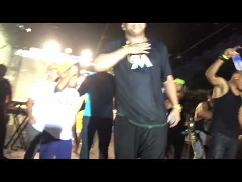 Gente de zona y los marlins live at Marlins stadium