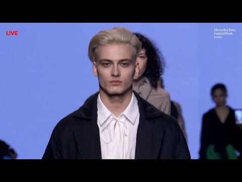 Lena Karnauhova Fall/Winter 2021 Runway Show | Mercedes-Benz Fashion Week Russia | VRAI Magazine