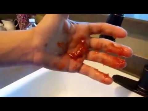 Divergent (Official Trailer)