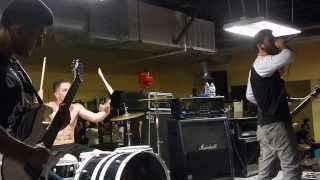 preview picture of video 'Limits FULL SET @ McDermont Field House, Lindsay, CA. 9.27.2013'