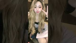 【パンチラ】見えてます！白