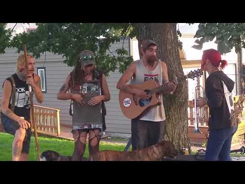 Days n Daze live at the park