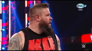 The Usos _ Kevin Owens atacan a Drew McIntyre - WWE Raw Español 15_08_2022
