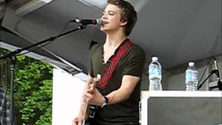 Hunter Hayes~Love Makes Me Live