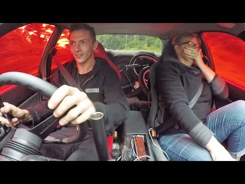 Scaring my Teacher in the 600HP R32 Skyline