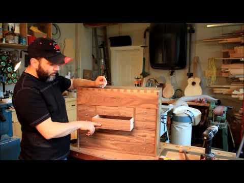 How to make a dovetail toolchest Part 7 ( Fitting the Drawers & Apllying the Finish)