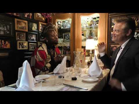 Xander Pratt | der international bekannte interdisziplinärer Avantgardist, Künstler auf Wien Besuch