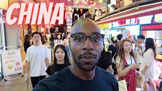 Speechless! Walking at Night in Wuhan China
