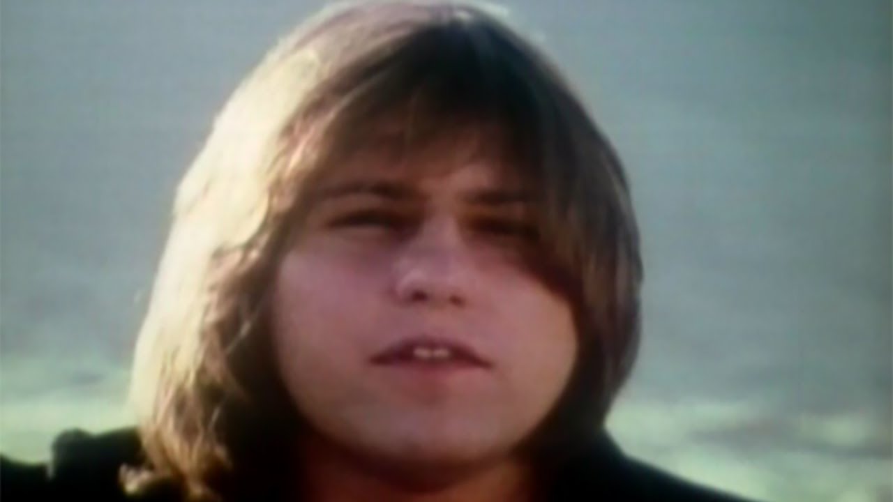 Greg Lake - I Believe In Father Christmas (Official Video) - YouTube