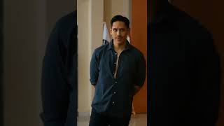 Download lagu Reno: anjing tua dan anjing cacad mp3