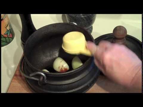 download lagu mp3 mp4 Flat Bottom Potjie, download lagu Flat Bottom Potjie gratis, unduh video klip Flat Bottom Potjie