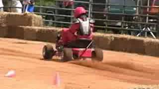preview picture of video 'ARMA Lawnmower Racing 8/30/08'