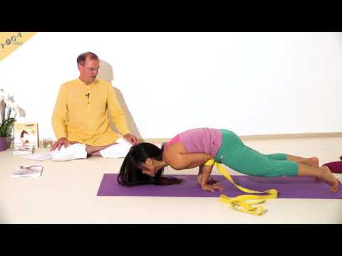 Pfau mit Gurt - Yoga Asana Lexikon