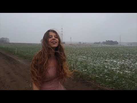 Karolina Lizer - Uwoz mamo roz