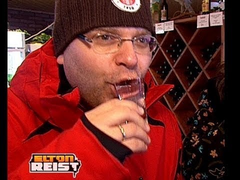 Schwarz gebrannter Schnaps - Elton reist