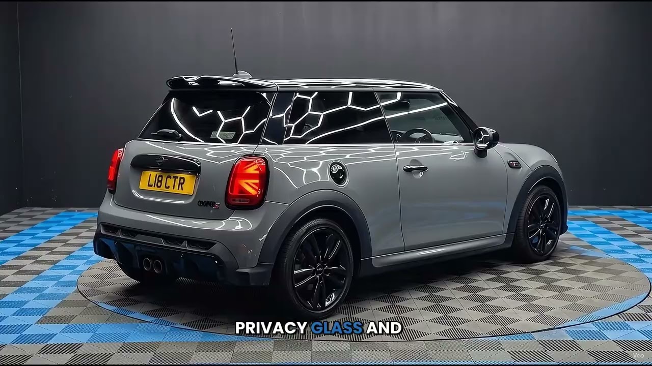 Video tour of the MINI Hatch 2.0 Cooper S Sport Steptronic Euro 6 (s/s) 3dr