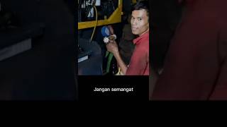 Download lagu tetap mengeluh, jangan semangat kawan, karna klo semangat boss yang kaya, kita menderita😬//story wa mp3