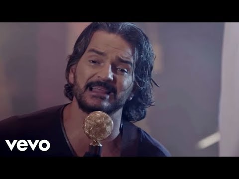 Ricardo Arjona - Señorita (A Solas Con el Circo Soledad)